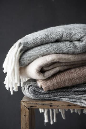 Plaid en laine gris clair