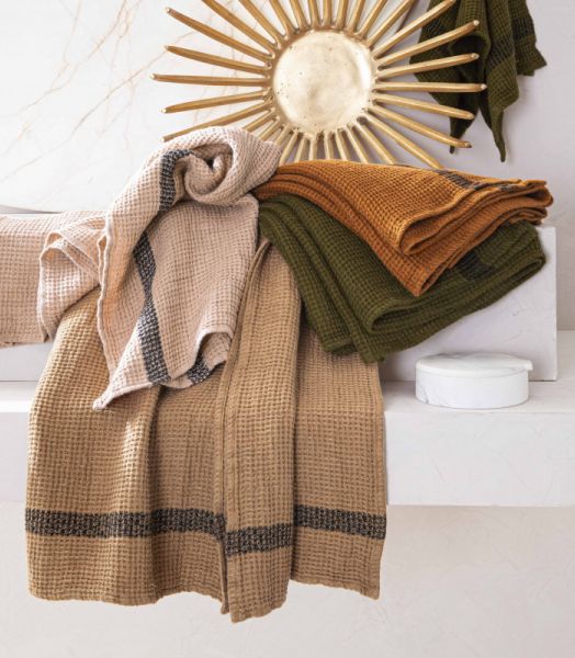 drap de bain en lin lavé finition nid d'abeille