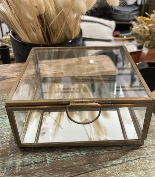 Boîte à bijoux avec miroir