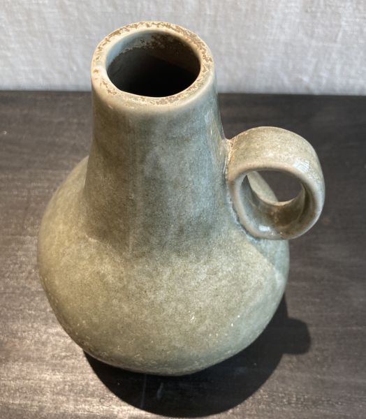 Vase une poignée