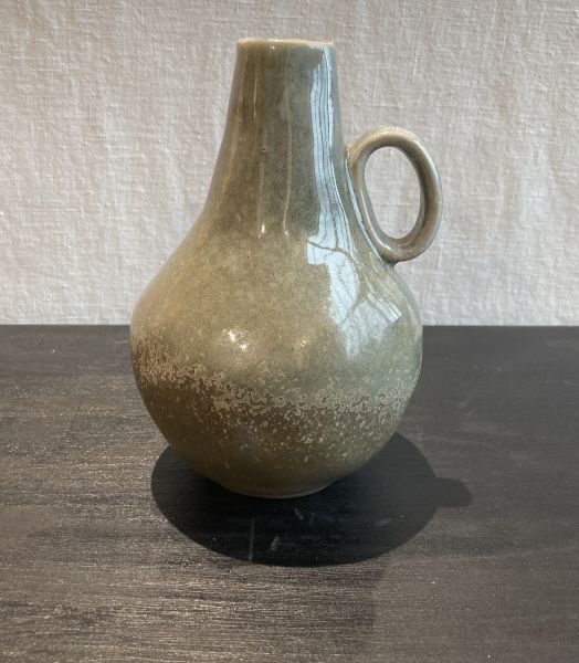 Vase une poignée