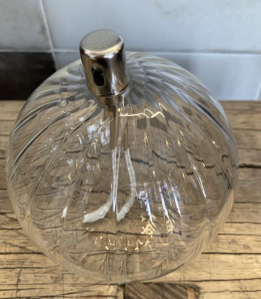 lampe à huile ronde en verre strié transparent