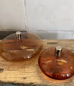 Lampe à huile ambre en verre lisse