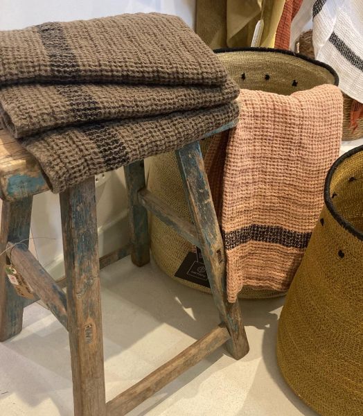 Serviette de toilette en lin lavé, finition nid d'abeille